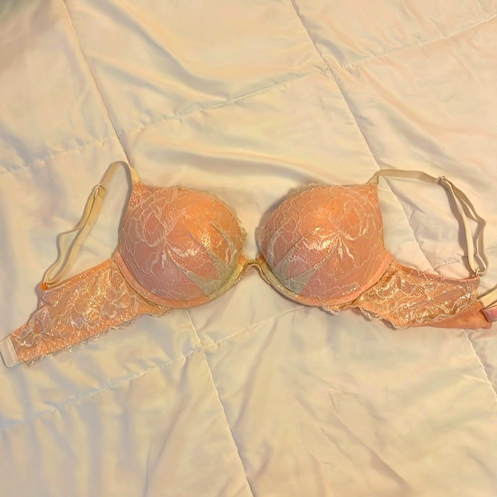 Victoria’s Secret Shine Lace Pink 34D